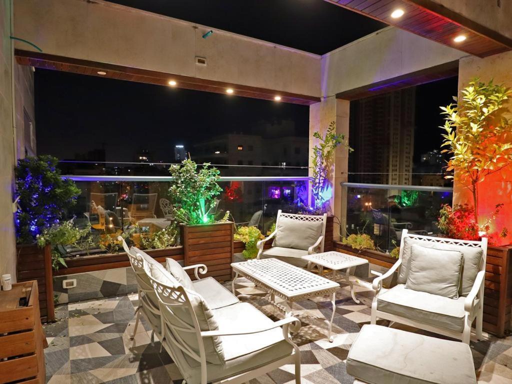 Luxury Rooftop Apartment In Netanya Luaran gambar