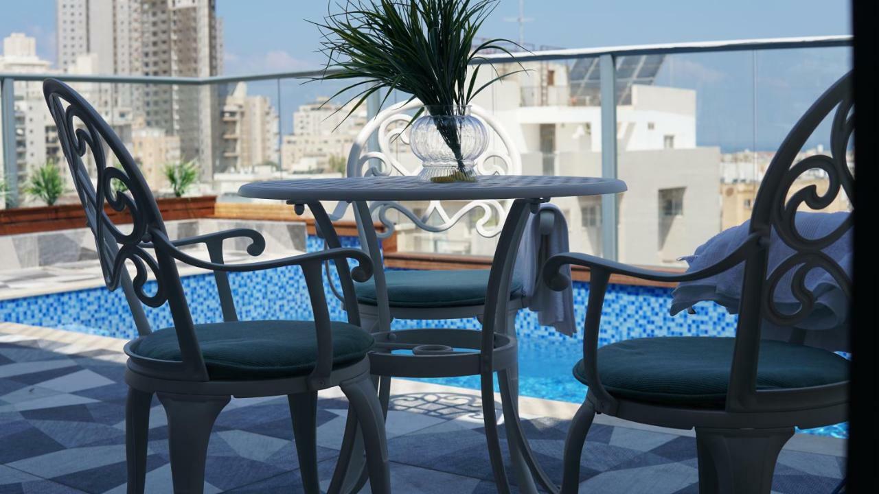 Luxury Rooftop Apartment In Netanya Luaran gambar
